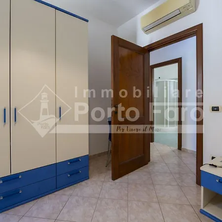 Via Incrociatore Trieste 7 Dx - Spazioso Quadrilocale In Centro A 팔라우